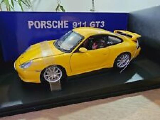 AUTOart Porsche 911 996 GT3 Yellow 77812