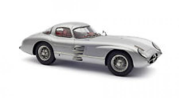 CMC Mercedes-Benz 300 SLR Coupe 1955 red interior M-076