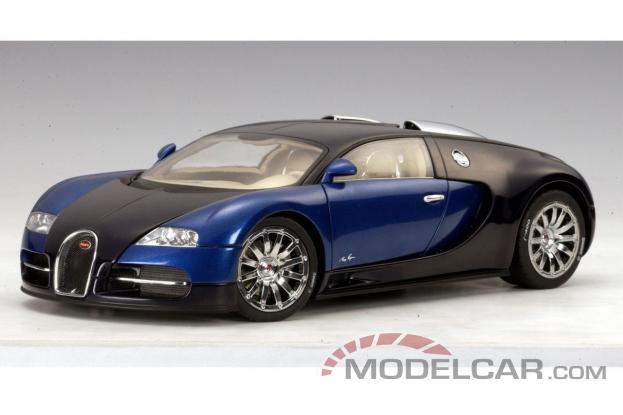 AUTOart Bugatti EB 16.4 Veyron Show Car Black Blue Metallic 70903