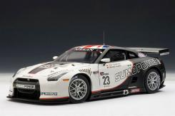 AUTOart Nissan GT-R GT1 FIA-GT R35 World Championship 2010 Team Sumo Power GT 23 M.Krumm P.Dumbreck 81078