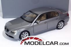 Kyosho BMW 545i sedan e60 grey dealer edition