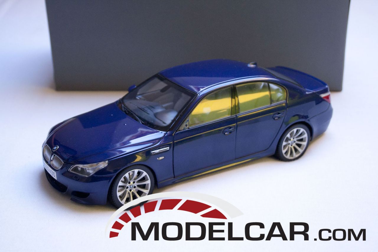 https://www.modelcar.com/modelcar/Kyosho-BMW-M5-e60-Interlagos-Blue-dealer-edition-80430391748-front.jpg